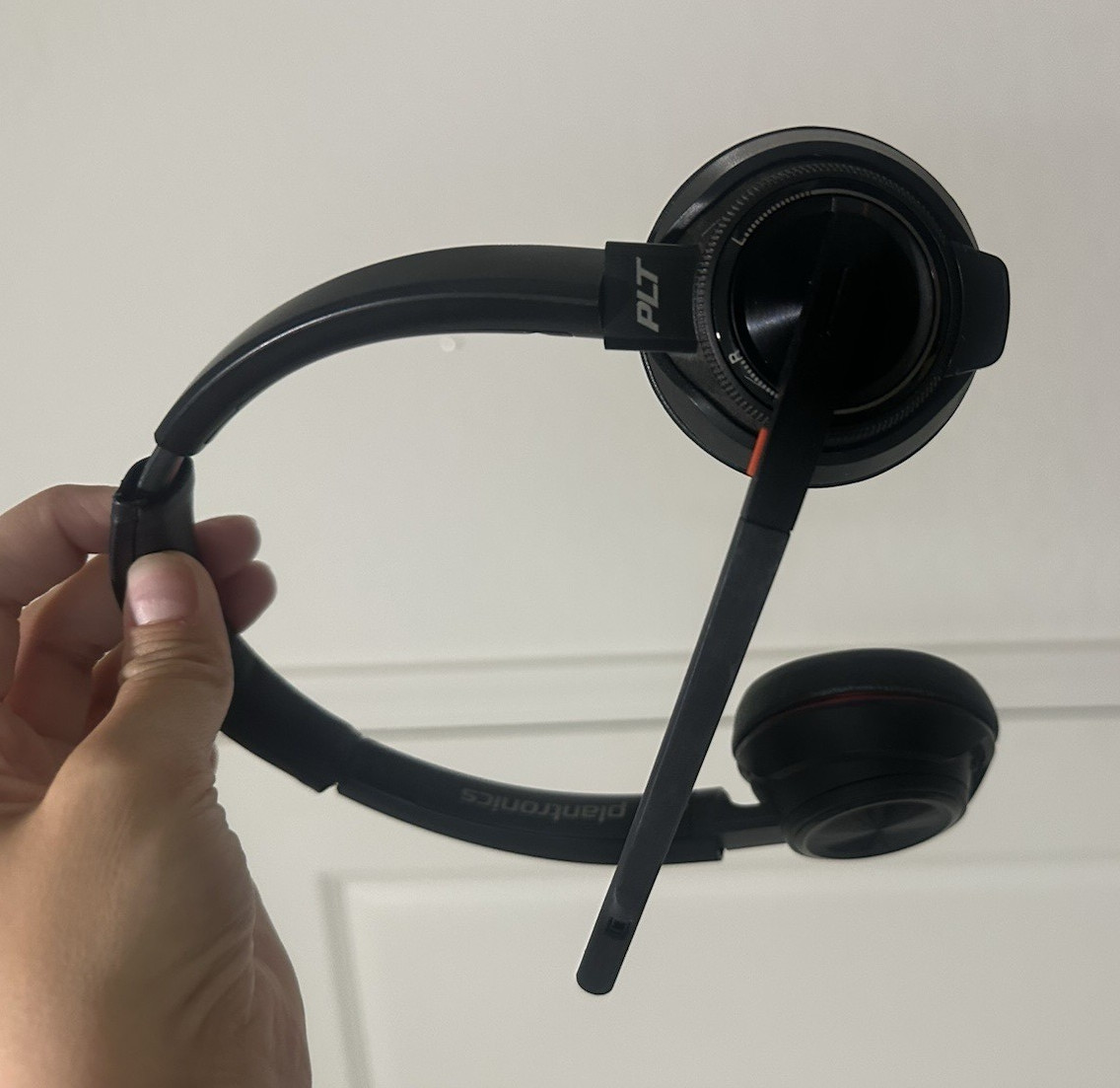 Plantronics Savi 8210/8220 Bluetooth Wireless ANC Stereo Boom Mic Headset Black
