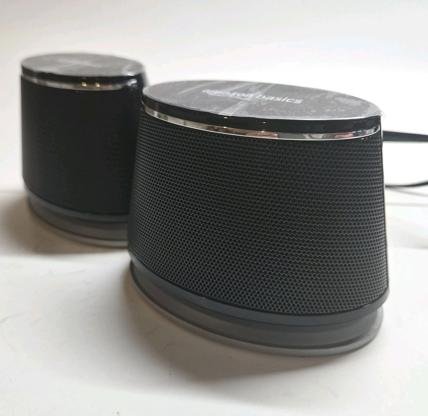 Amz. Basics -USB Computer Speakers Plug-n-Play  PC Laptop - Set of 2 (Black)
