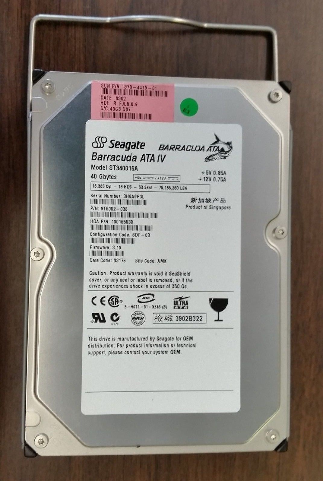 SUN 370-4419-01 Seagate ST340016A 40GB hard drive brackets DC03176