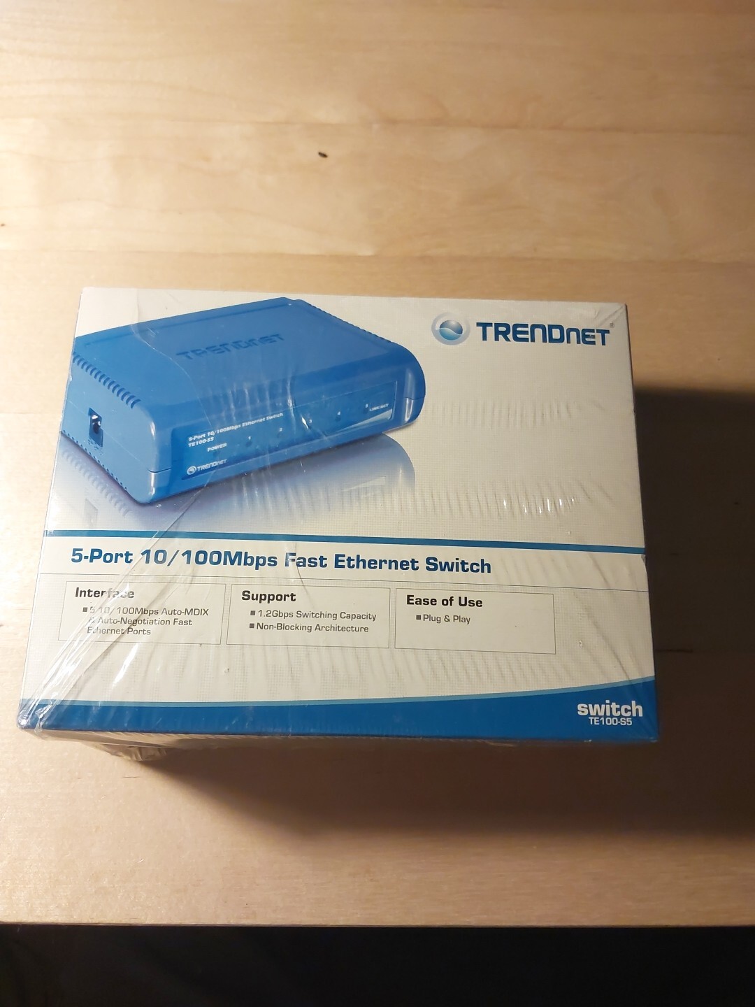 TRENDnet  TE100 (TE100-S8) Version 1.2R, 8 Ports External Switch