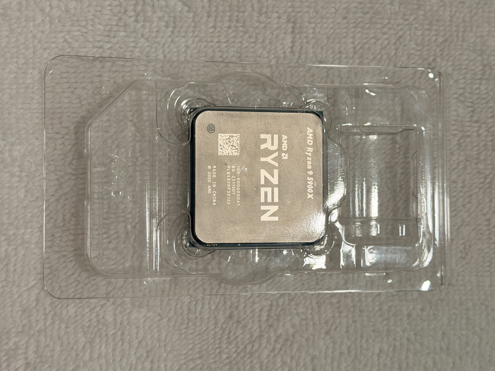 AMD Ryzen 9 5900X Desktop Processor (4.8GHz, 12 Cores, Socket AM4) Box -...