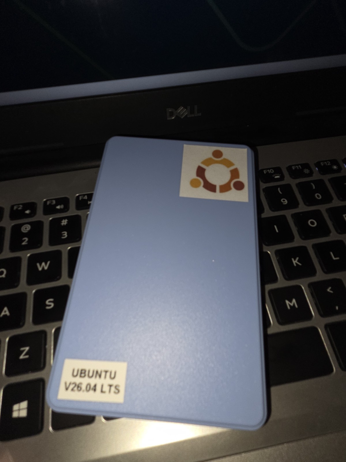Linux Ubuntu 26.04.3 LTS, 64-bit, Bootable 128GB USB Samsung SSD w/ Persistence
