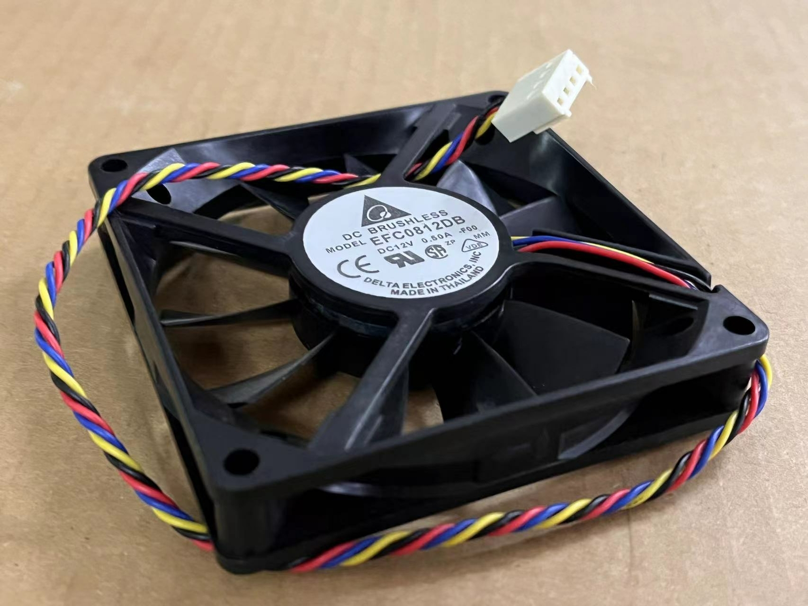 1pcs Delta 80*80*15MM EFC0812DB-F00 8015 DC 12V 0.50A 8CM PWM 4pin fan