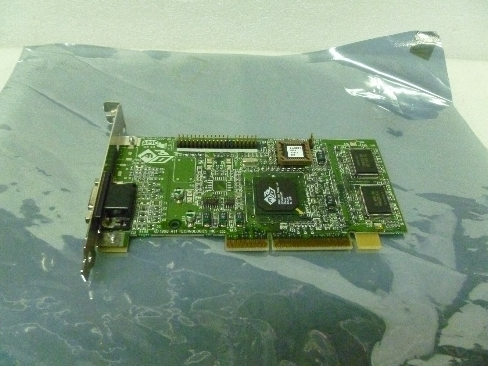 ATI AMC AGP 109-40200-20 VIDEO CARD 3D RAGE PRO TURBO