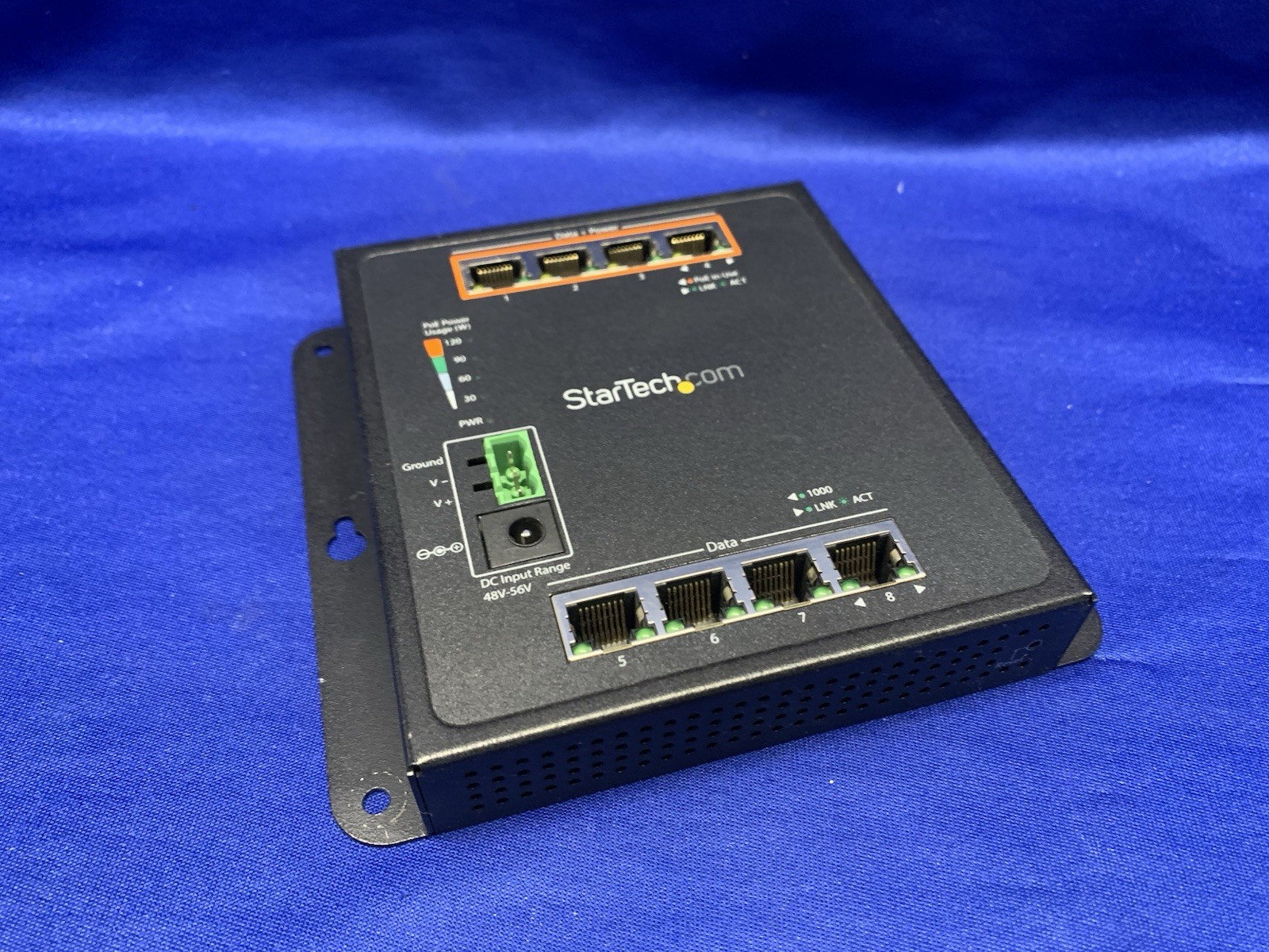 StarTech IE81GPOEW 8-Port - 4 PoE+ Gigabit Ethernet Switch -Untested Please Read