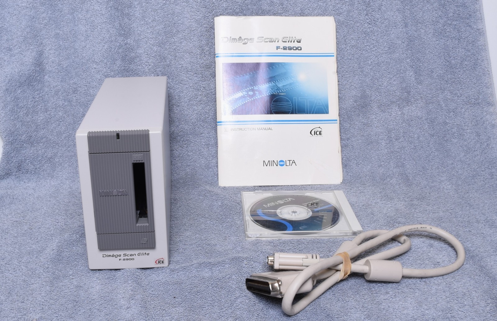 MINOLTA DiMAGE Scan Elite F-2900 Film Scanner F2900