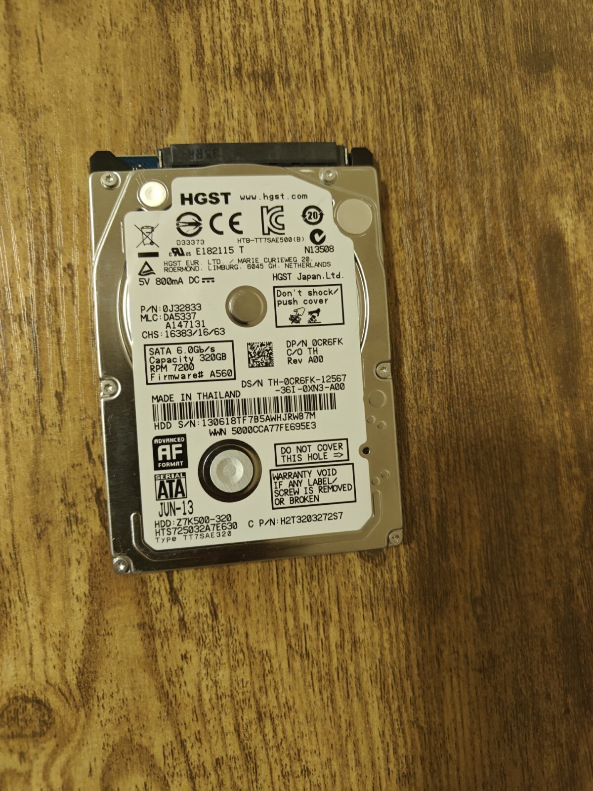 Hitachi HTS725032A7E630 PN:0J32833 MLC:DA5337 320gb 2.5" Sata HDD