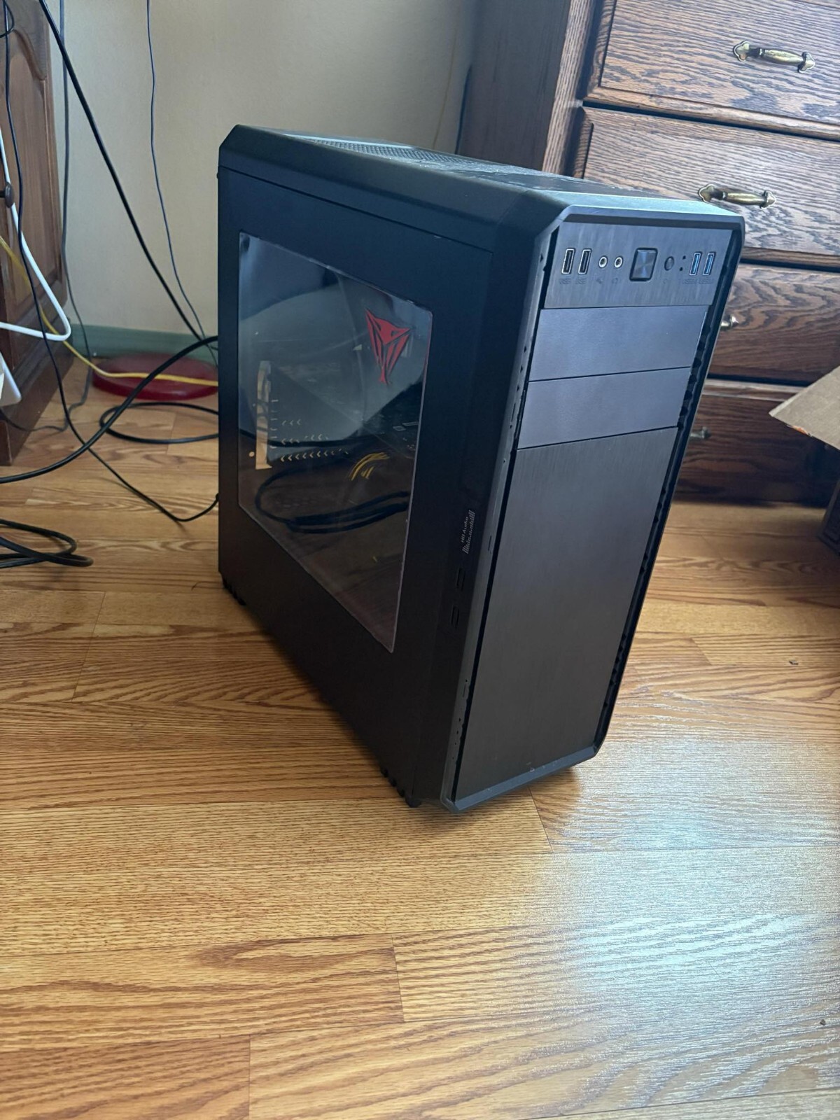 iBuyPower TRACE930 (120GB+1TB, Intel Core i7 7th Gen., 3.60GHz, 16GB) Desktop