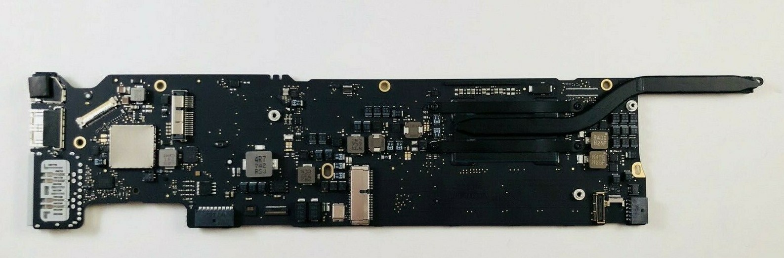 Apple Macbook Air 13"  2017 1.8 ghz i5  8gb Logic Board 1 year warranty Genuine 