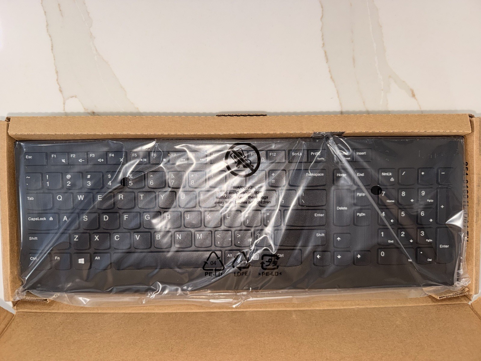 Lenovo Calliope USB Keyboard - 00XH587 (LOT OF 9 TOTAL)