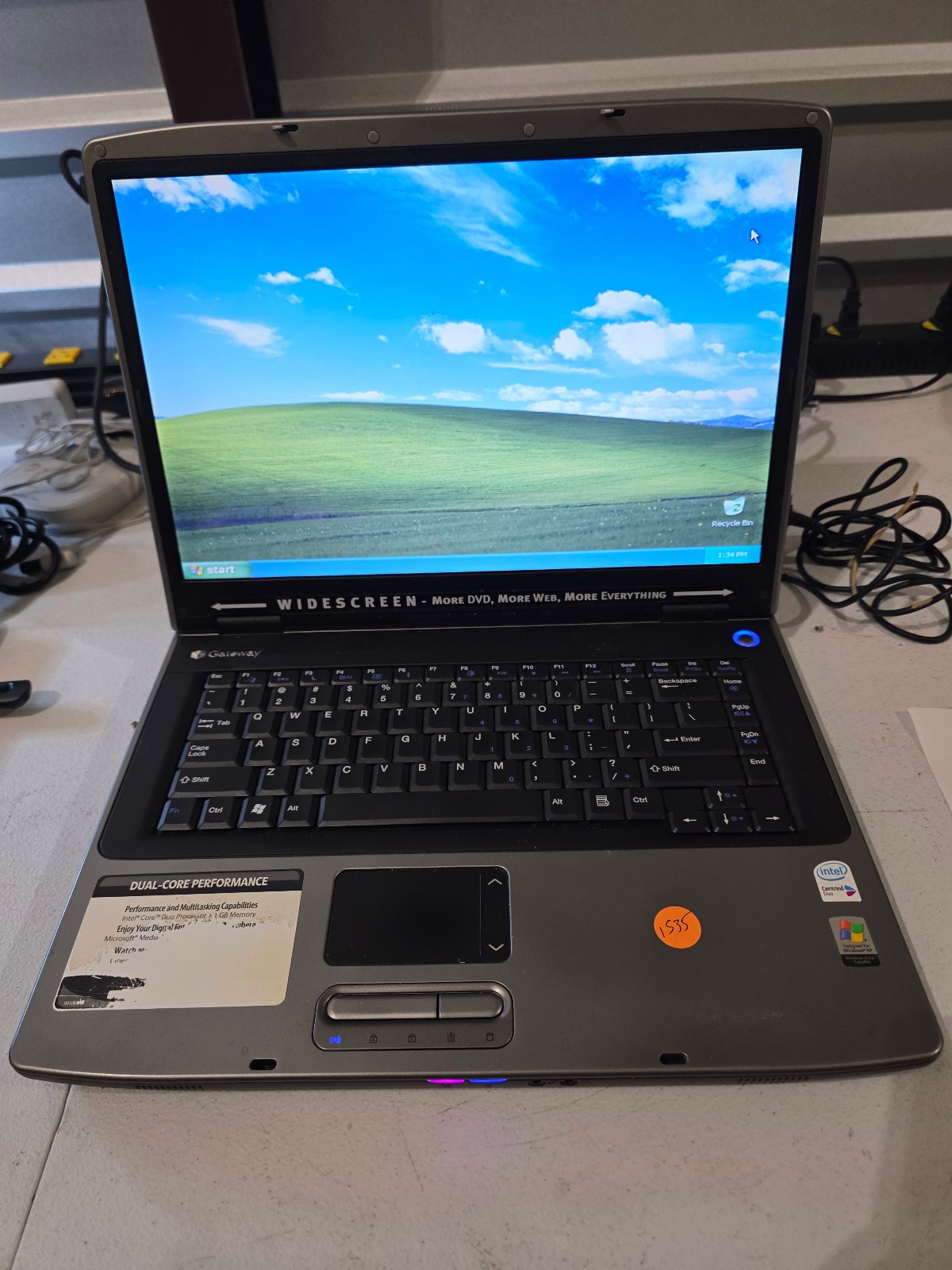 Gateway MX6958 T2300 1GB Ram 40GB DVDRW XP Pro (Bad Battery) #1535