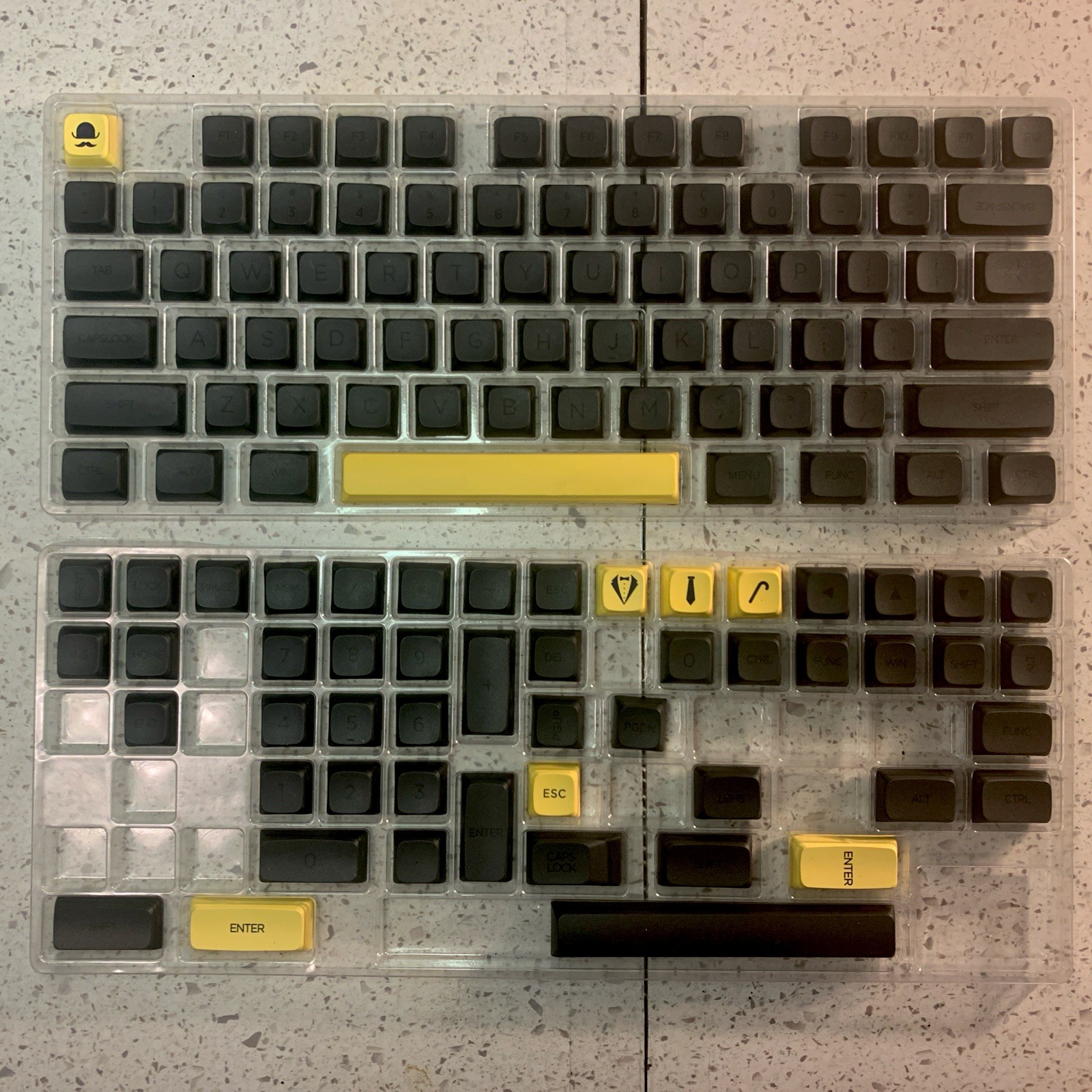 XDA PROFILE DYE SUB KEYCAPS THICK PBT BLACK YELLOW “GENTLEMAN”
