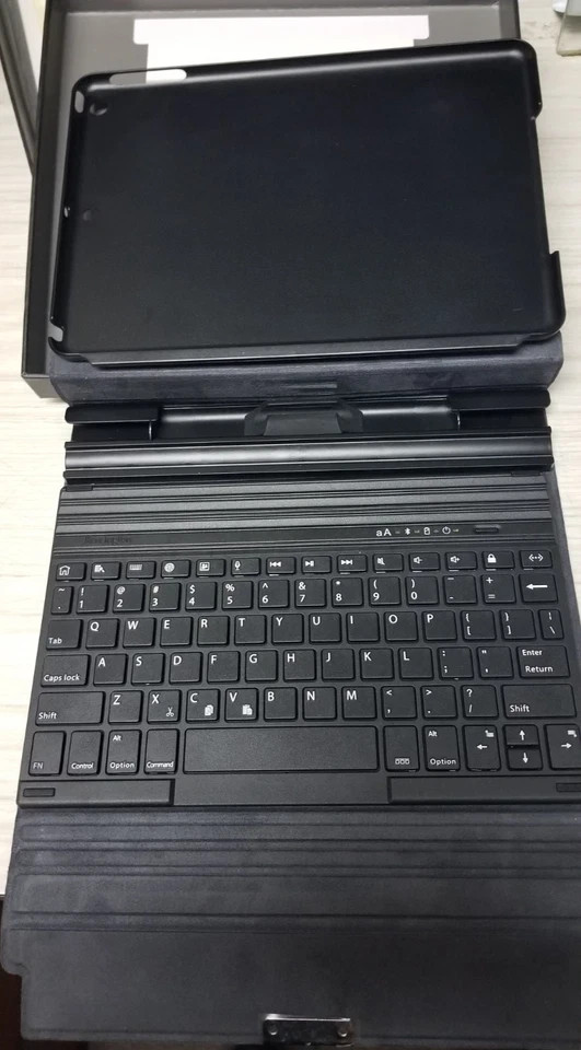 Kensington KeyFolio Exact - Thin Folio with Keyboard for iPad 5 ipad air