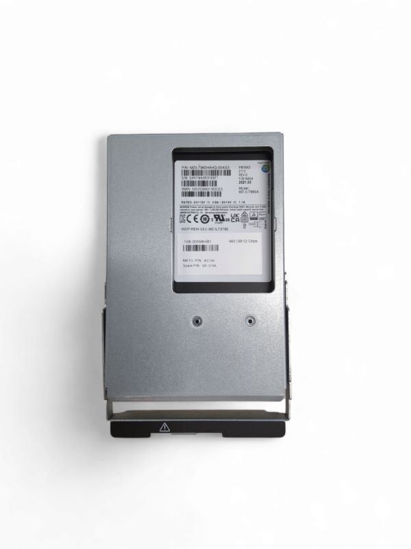 NetApp X379A 960GB SSD in DS460C Caddy