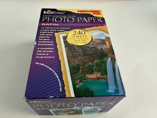 Royal Brites Professional Plus 4" x 6" Photo Paper (Satin) - 240 Sheets