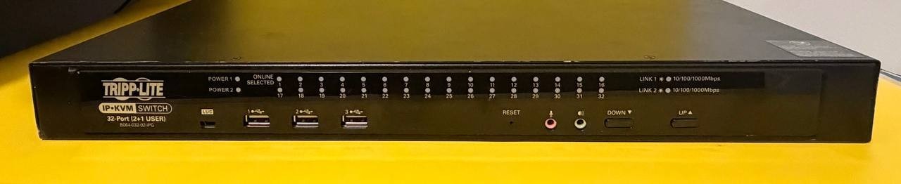 Trip Lite NetDirector (B064-032-02-IPG) 32-Ports External Network Device