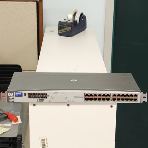 Compaq J4868A HP ProCurve 2124 SWITCH