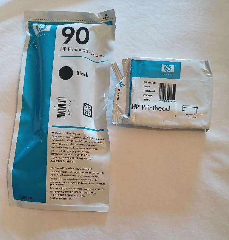 New Sealed Genuine HP 90 C5054A Black Printhead and Cleaner  