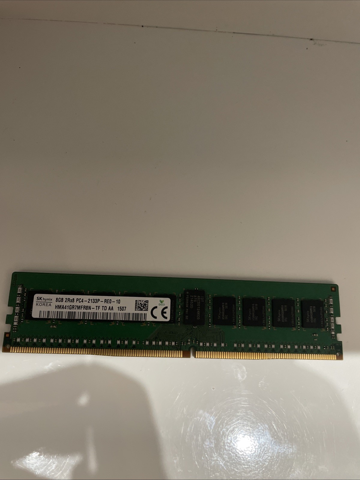 SKhynix 8GB 2RX8 DDR4 PC4-2133P ECC 288-Pin Server RAM - HMA41GR7MFR8N-TF