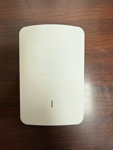 Cambium XV2-22H0A00-US XV2-22H Dual Radio WiFi 6 AP 2x2 US *NO BACKING PLATE*