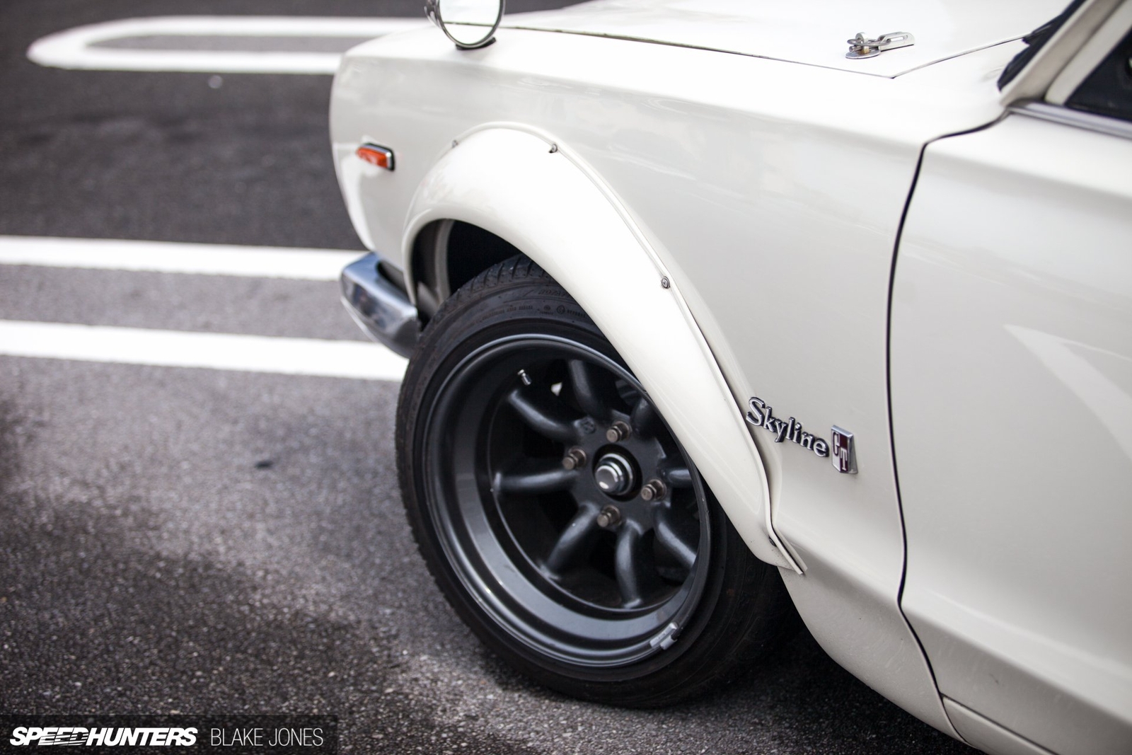 Cars nissan skyline h t 2000 gt r hakosuka tuning custom Desk Mat Stitched