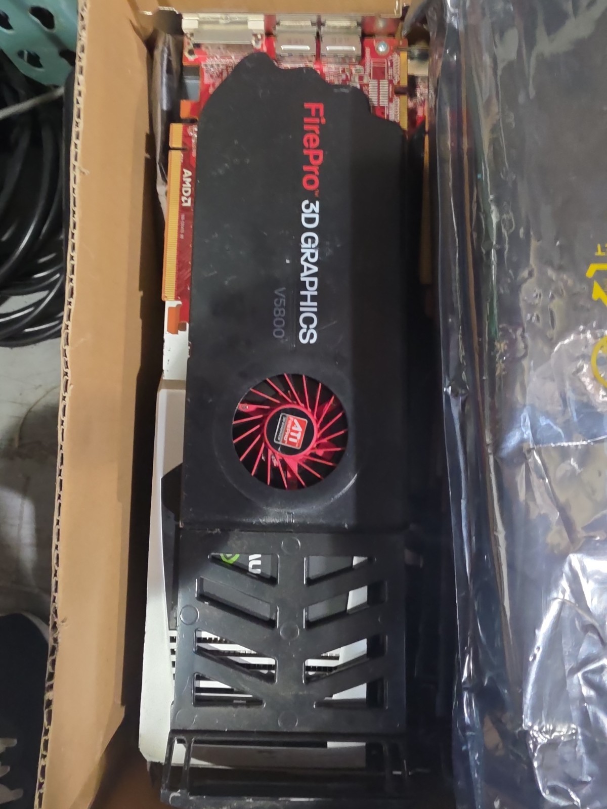 AMD ATI FirePro V5800 PCIe x16 3D Graphics Card DisplayPort/DVI Multi-Monitor