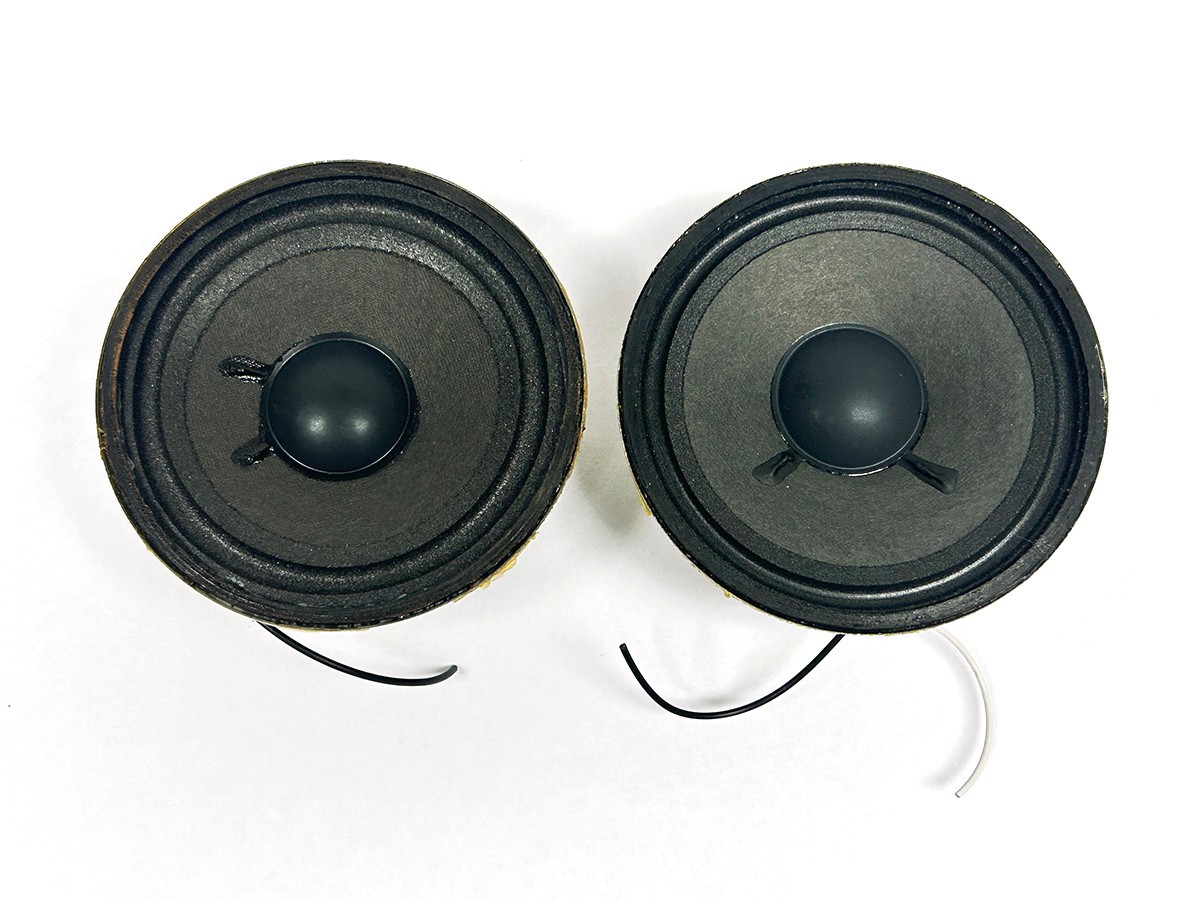 Labtec Computer Amplified Speakers LCS-800 Replacement Woofers Vintage Working