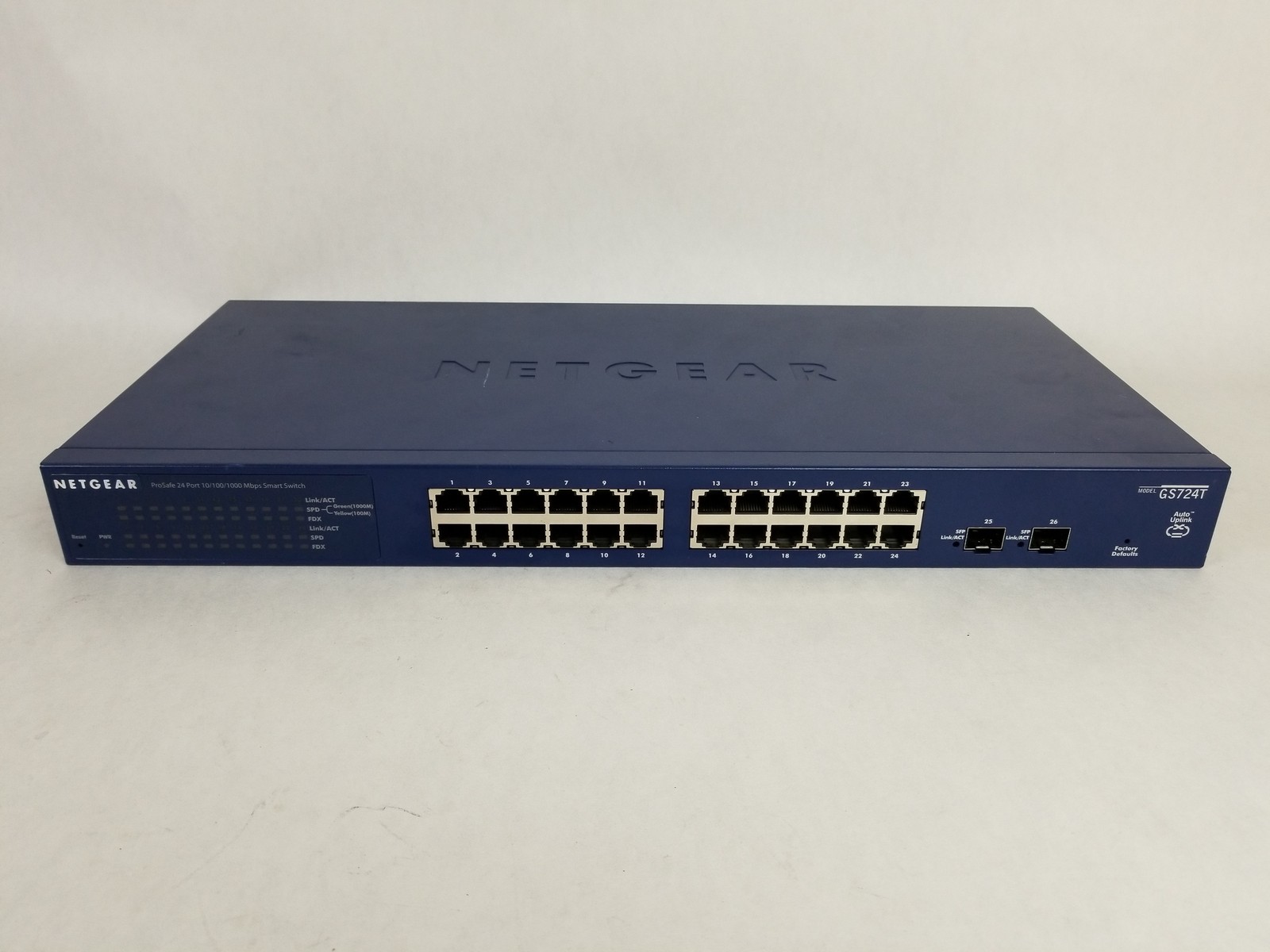 Netgear ProSafe GS724T v4 24-Port Gigabit Managed  Ethernet Smart Switch