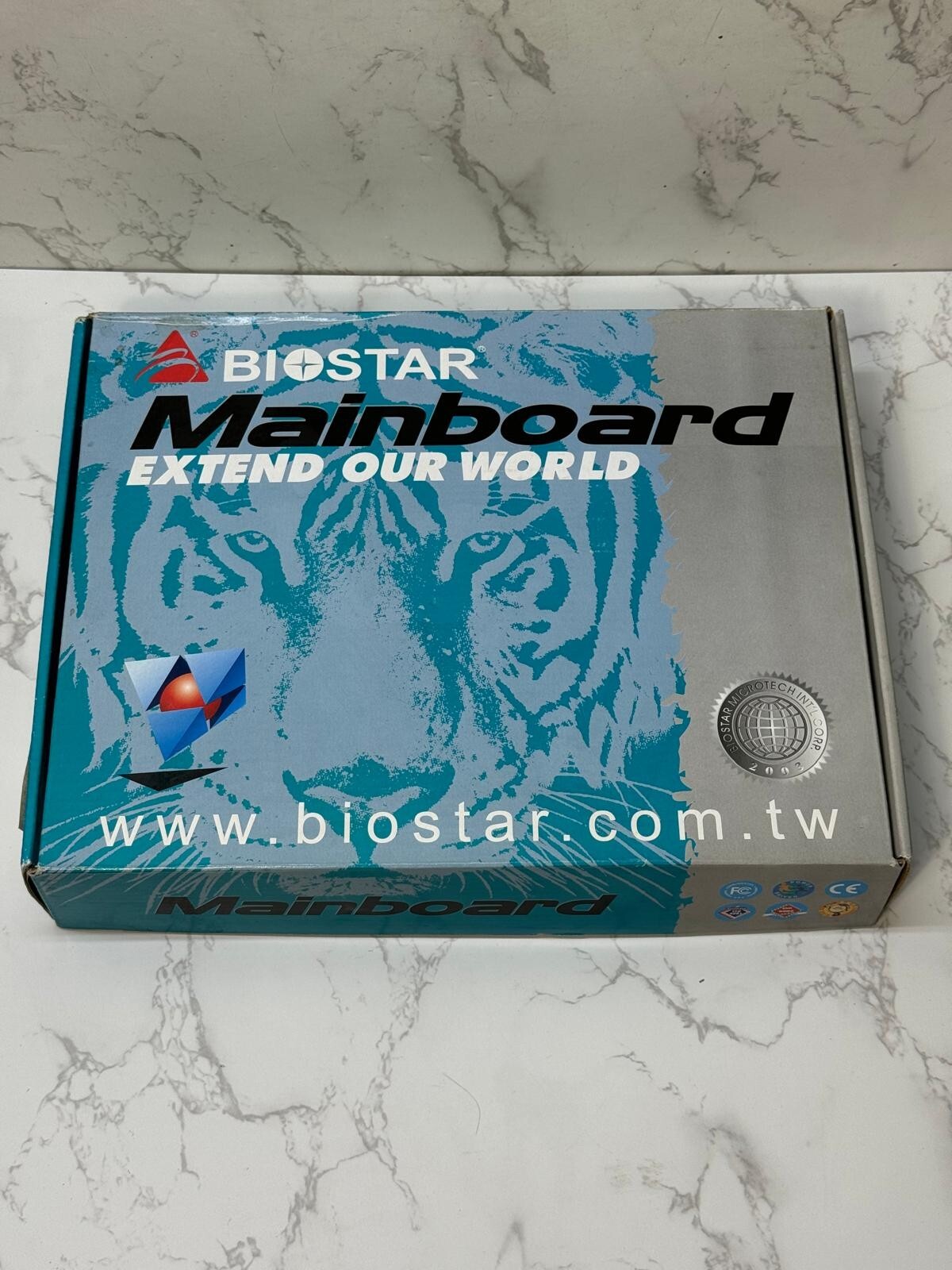 BIOSTAR NF4ST-A9 939 NVIDIA nForce4 ATX AMD Motherboard