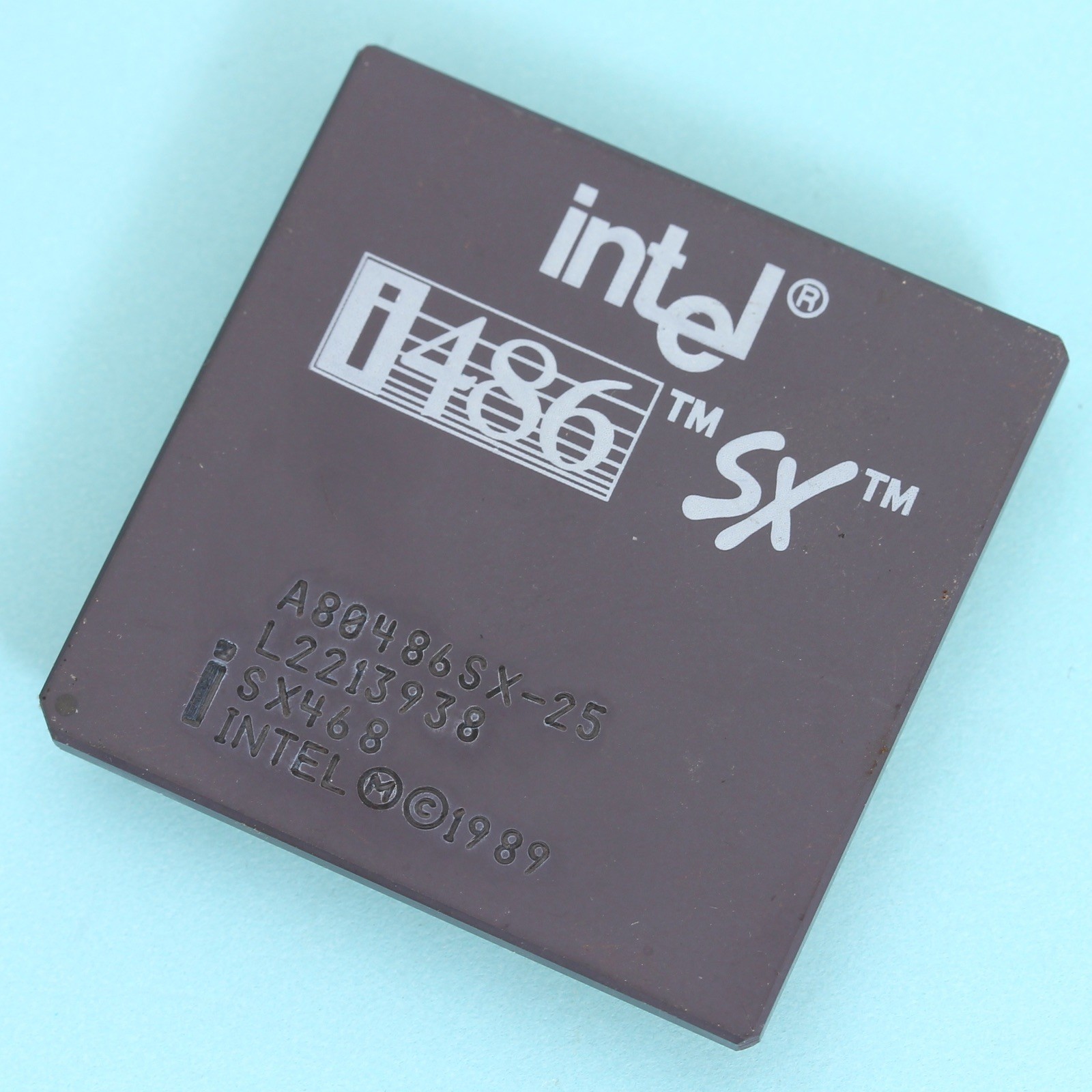 Intel 486 SX 25Mhz CPU Processor SX468 486SX-25 PGA 168 Socket 1-3 Ceramic Gold