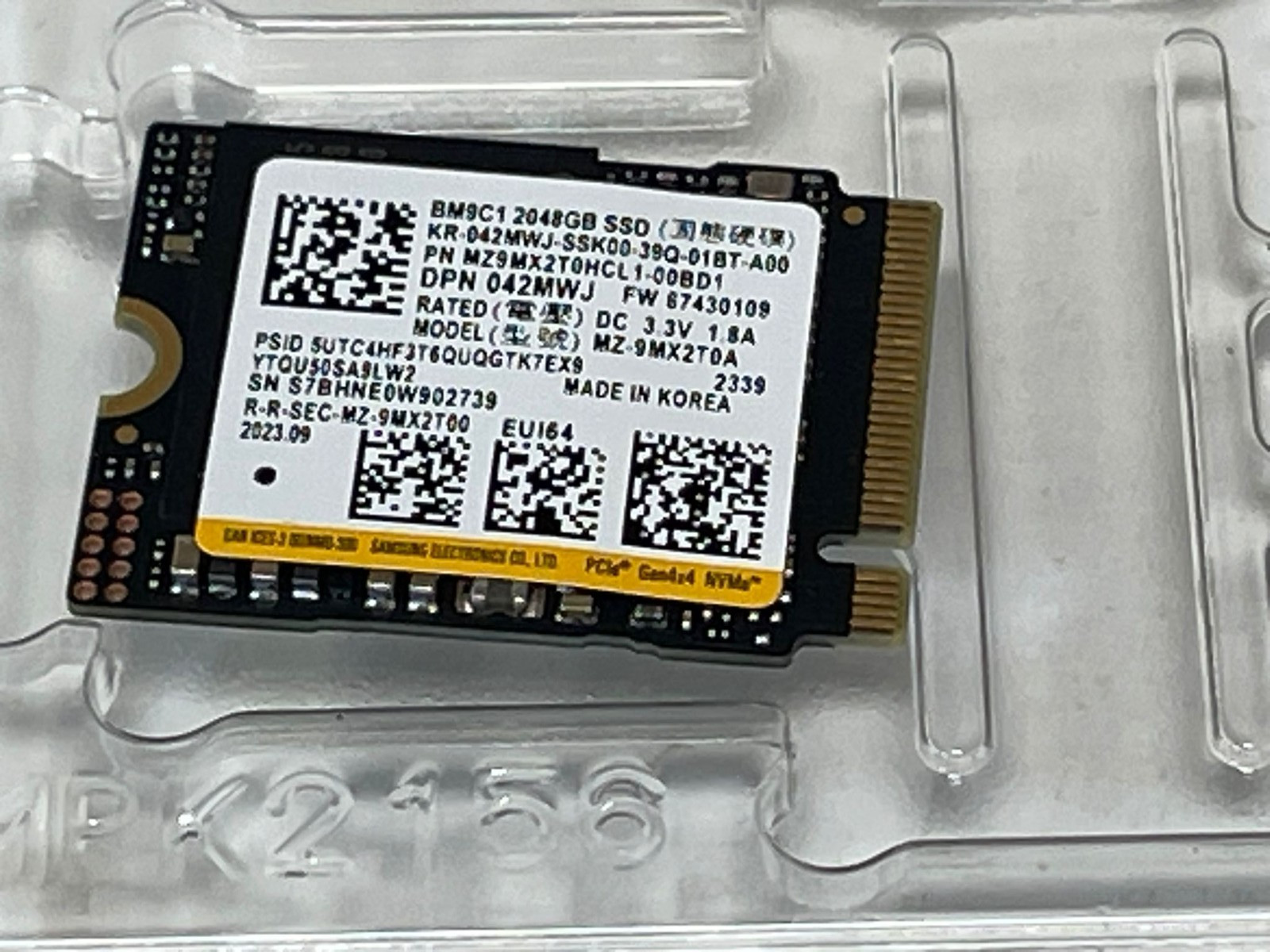 2 TB 2048GB DELL 042MWJ MZ-9MX2T0A BM9C1 Nvme 2230 MZ9MX2T0HCL1-00BD1
