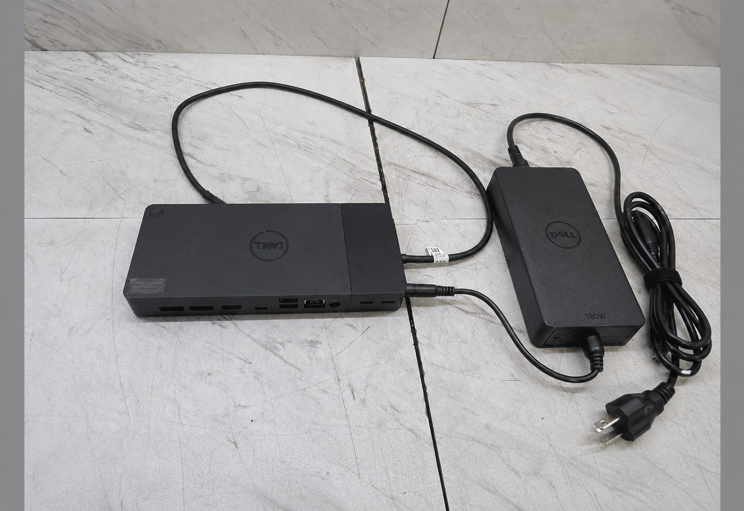 Dell WD22TB4 Thunderbolt 4 USB-C Docking Station K20A w/ AC Adapter