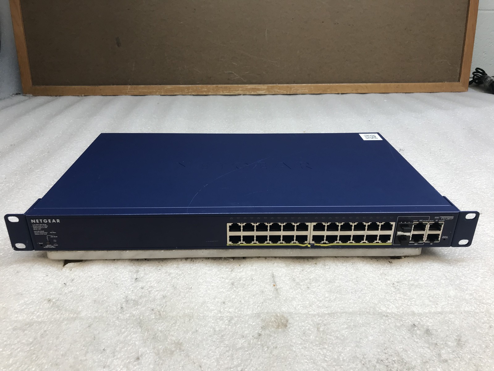 NETGEAR PROSAFE FS728TP V2 24-Port Ethernet PoE Network Switch