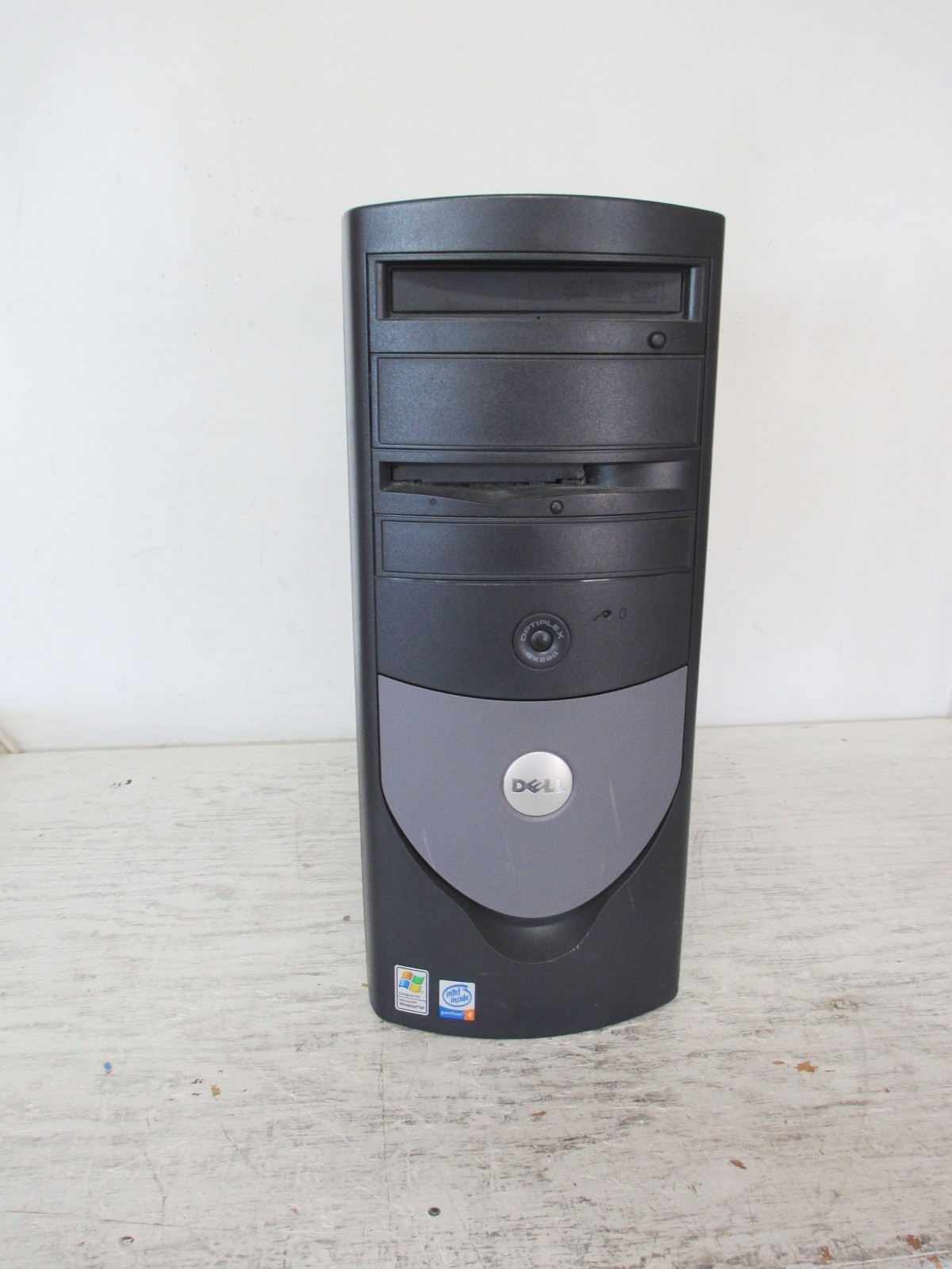 DEFECTIVE Dell Optiplex GX280 280GHz 1GBRAM 80GBHD WINDOWS XP Retro Gami G3D