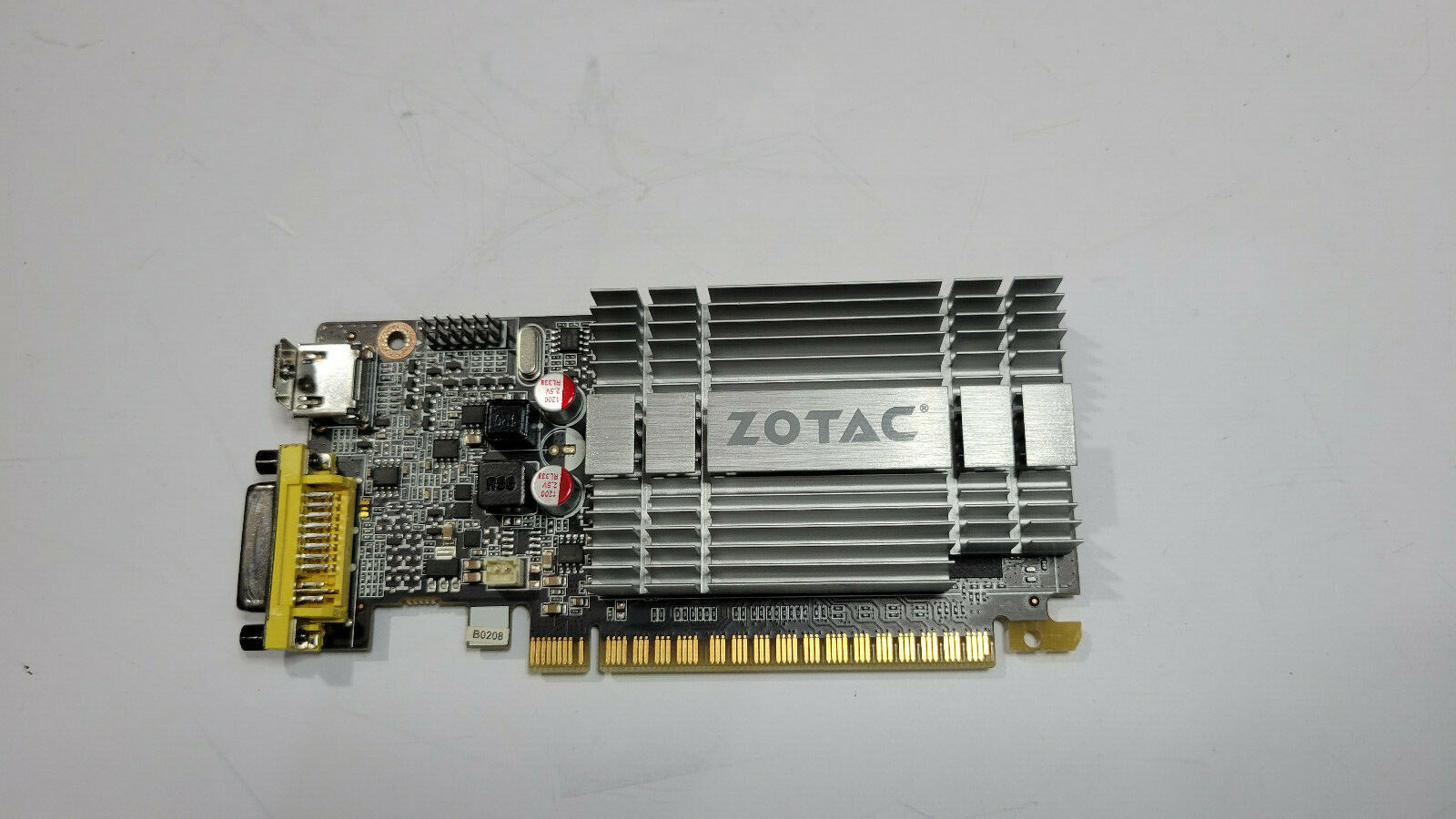 Zotac G210 Synergy Edition 1GB Edition Graphics Card 299-7N214-060Z8 READ BELOW