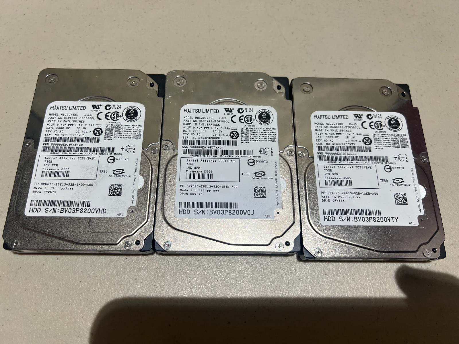 1 x FUJITSU/DELL MBC2073RC/0RW675  73GB 15K 2.5″ SAS HDD
