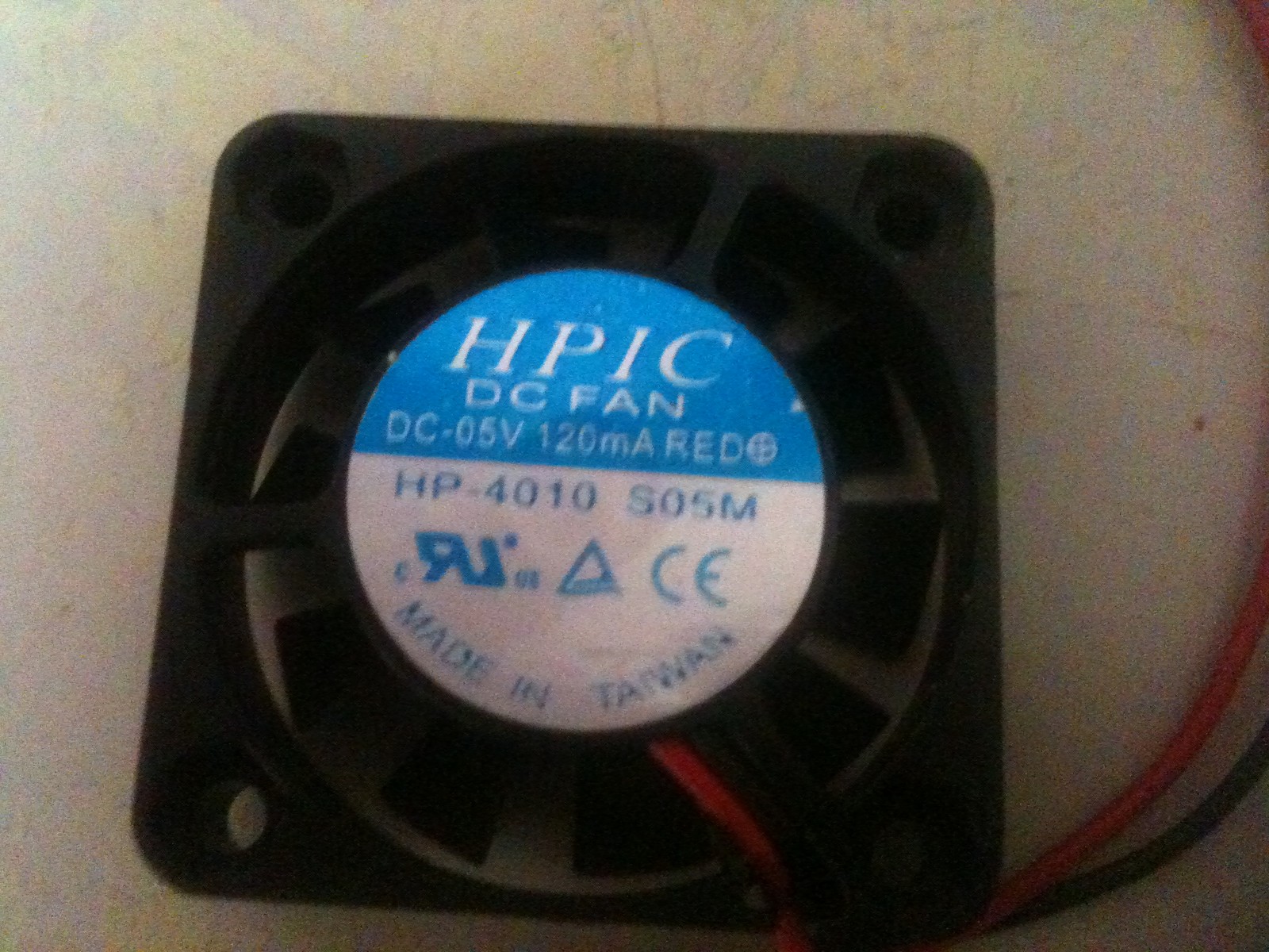 HPIC DC-05 volt 40x40x10.5 DC Fan Lot of 100+ ???