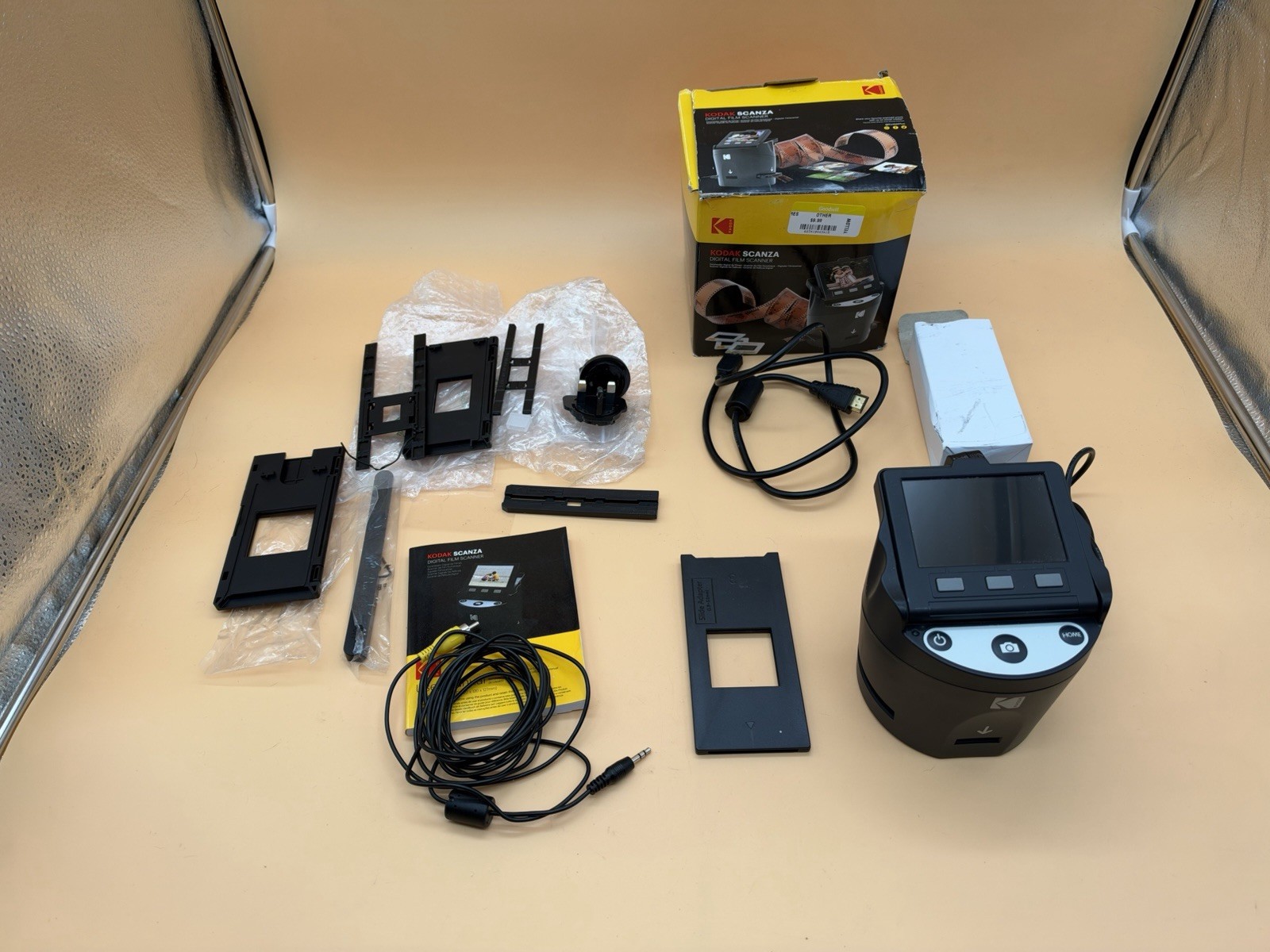 Kodak SCANZA Digital Film & Slide Scanner with Adapters Cables 2GB SD Card