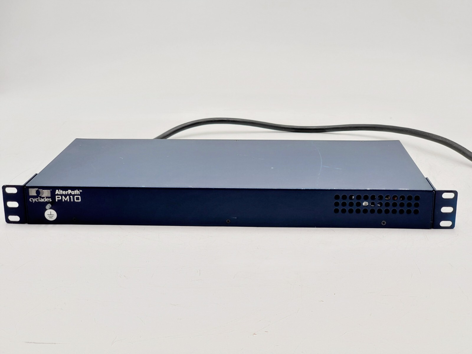 Avocent Cyclades PM10-L30A 10-Outlets PDU
