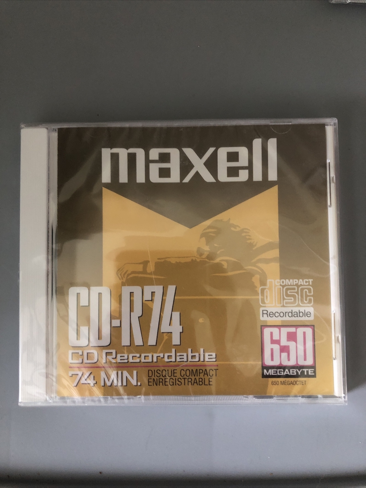 Maxell CD-R74 CD Recordable 74 min 650 mega Compact Disc  - New Factory Sealed.