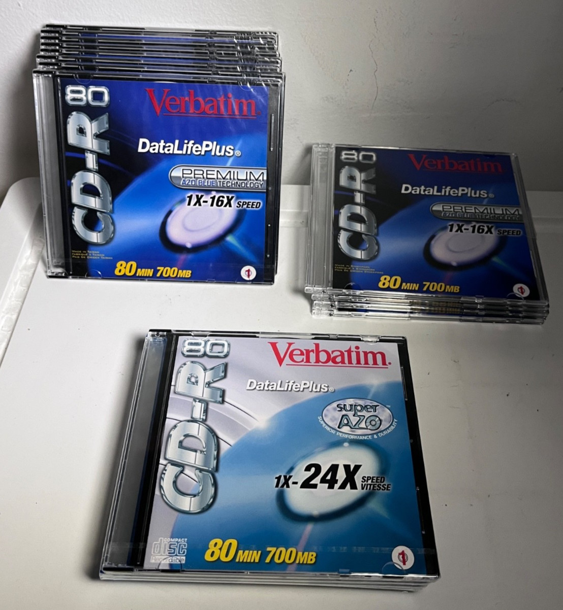 Lot of 19 - Verbatim DataLifePlus AZO Blue CD-R 80Min 700MB - All USA Made