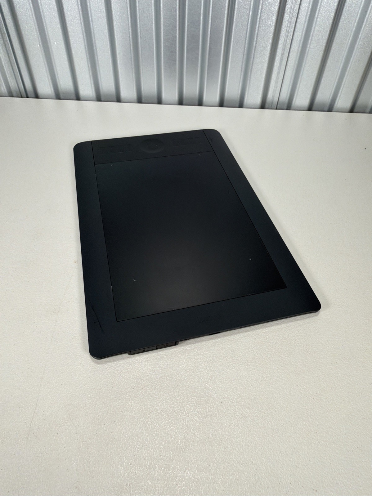 Wacom Intuos 5 Touch Medium Pen Tablet ‎PTH-650 - NO PEN/NO BATTERY