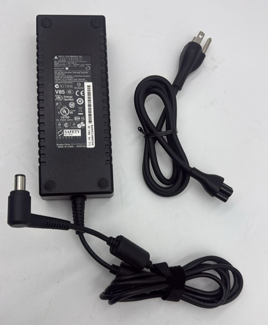 Genuine Delta ADP-135FB B AC Adapter 19V 7.1A Power Supply 135W w/PC OEM