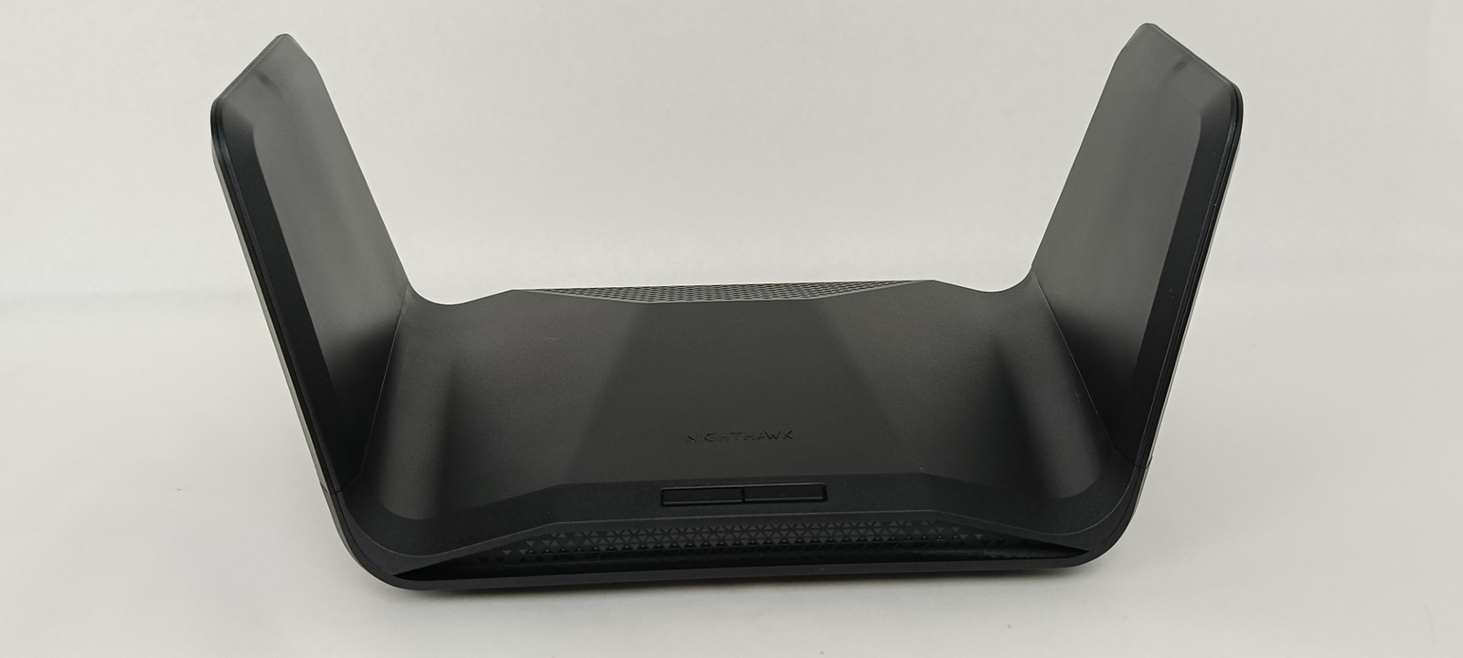 NETGEAR Nighthawk AXE7300 Tri-Band Wi-Fi Router RAXE290-100NAS - Black - U