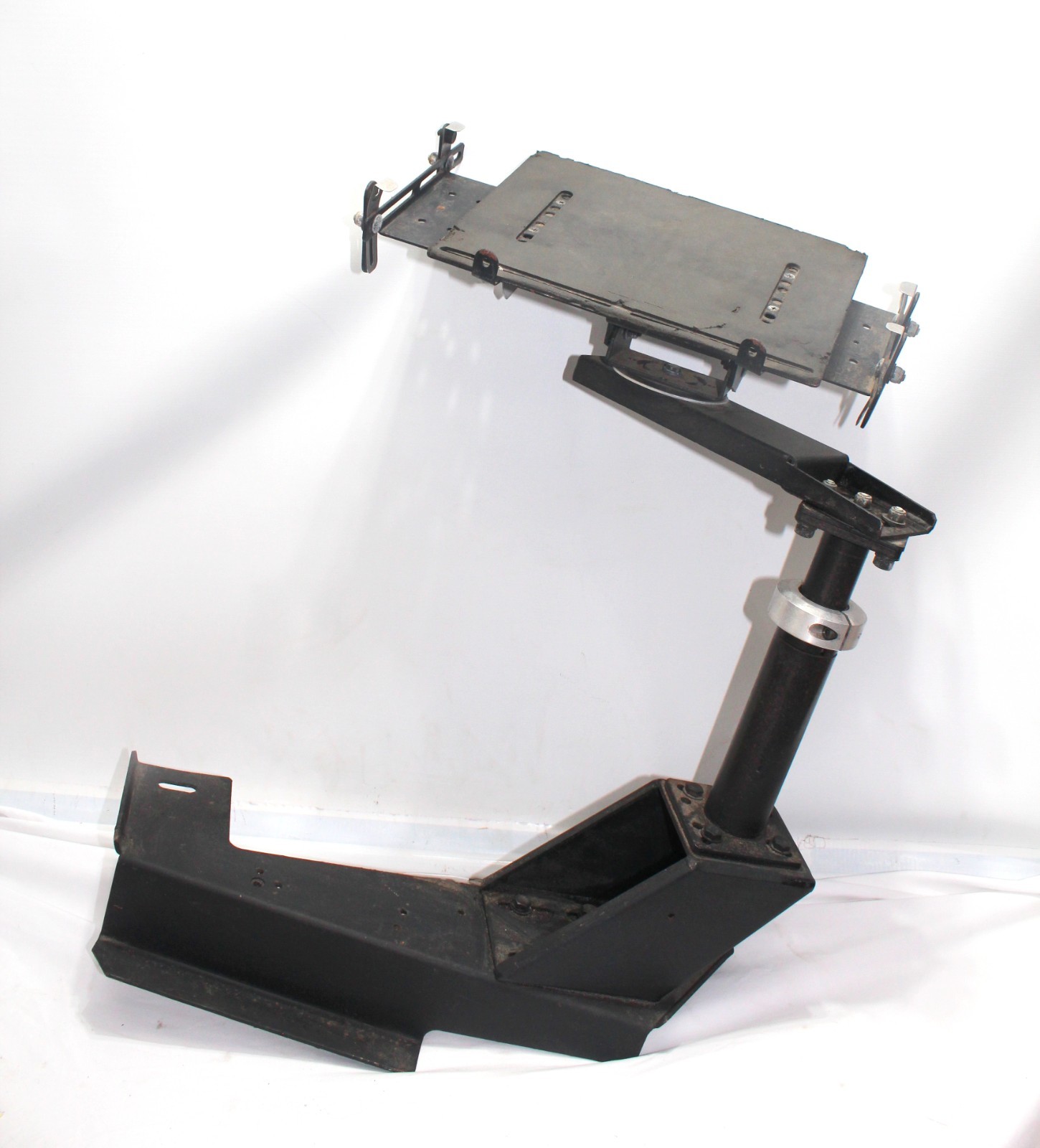 Havis C-3090-3 Universal Police Laptop Mount Tilt / Swivel (SKU 939)- Heavy Base