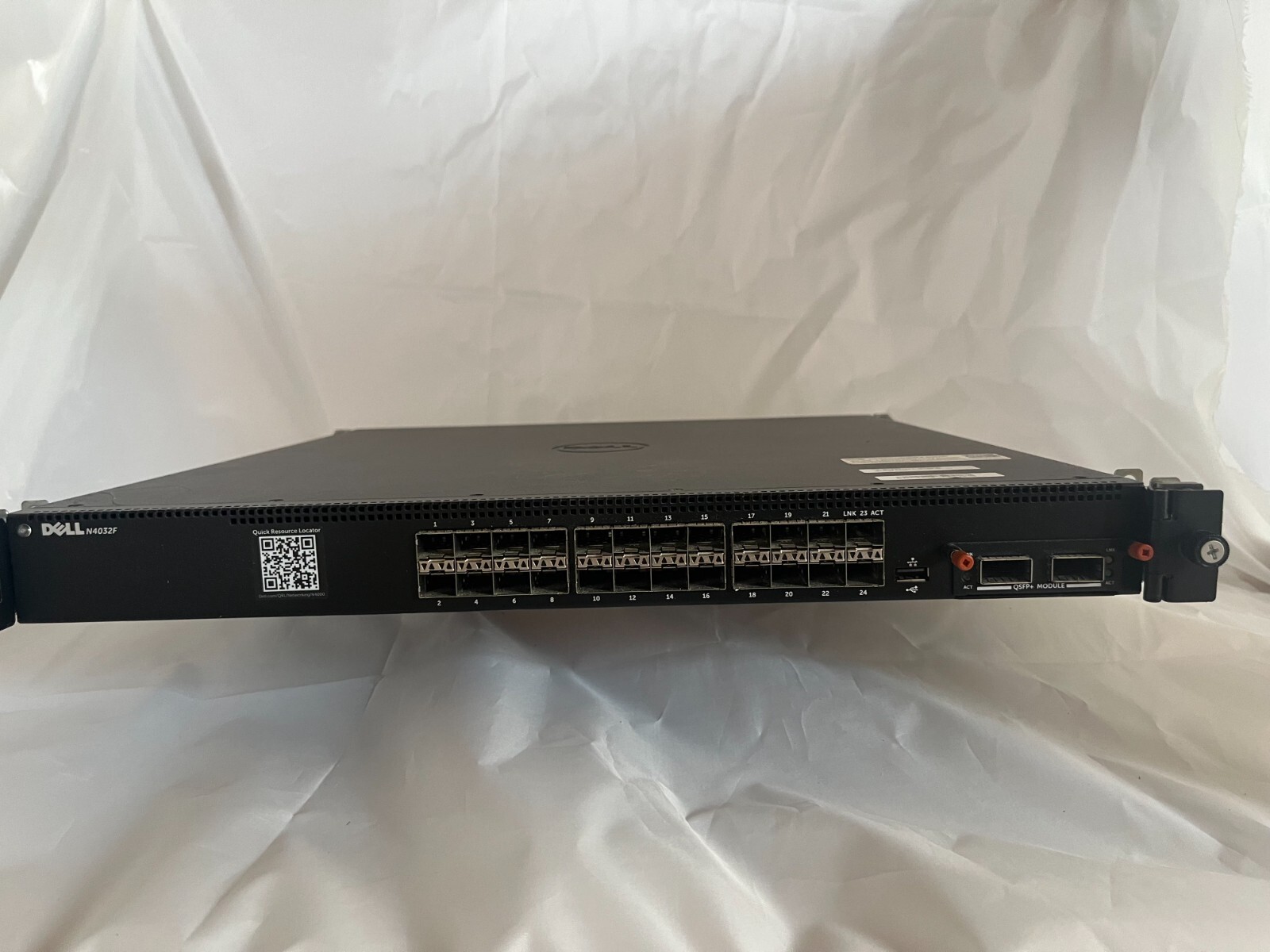Dell Networking N4000 Series 24-Port 10GbE SFP Switch (N4032F) w/ 2x QSFP 40G