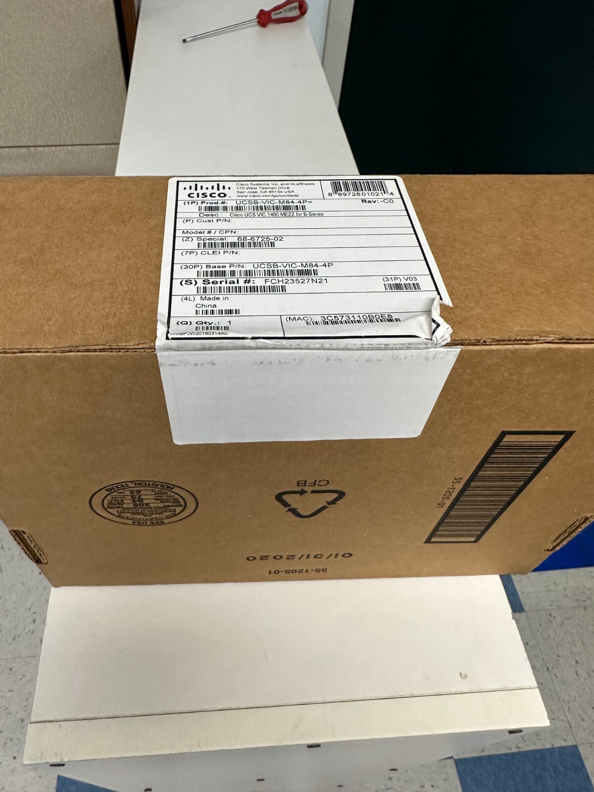 UCSB-VIC-M84-4P  VIC 1480 MEZZ CARD