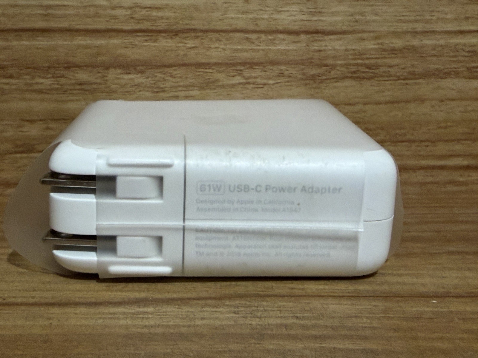 Apple USB-C Power Adapter AC A1947 BRAND NEW Genuine APPLE Powerbook 61W NEW