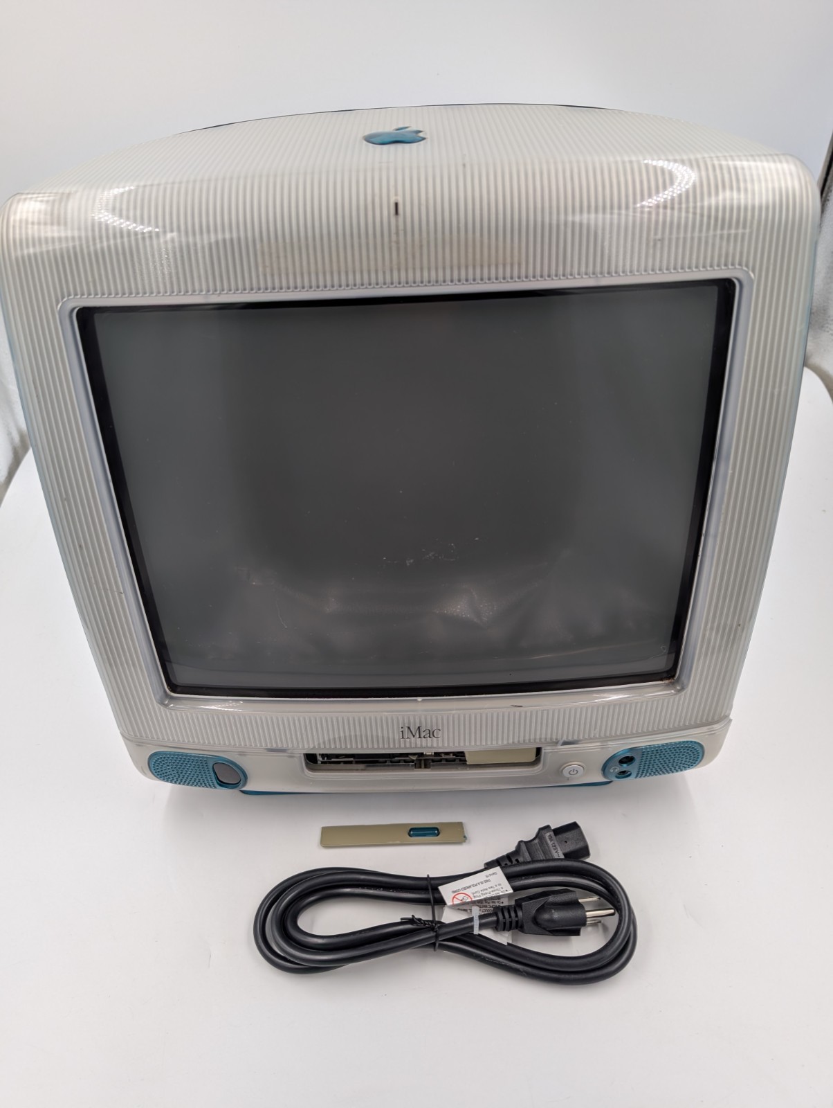 Apple iMac G3 M4984 Bondi Blue 233MHz 192MB RAM 6GB Bad CD Drive (260195)