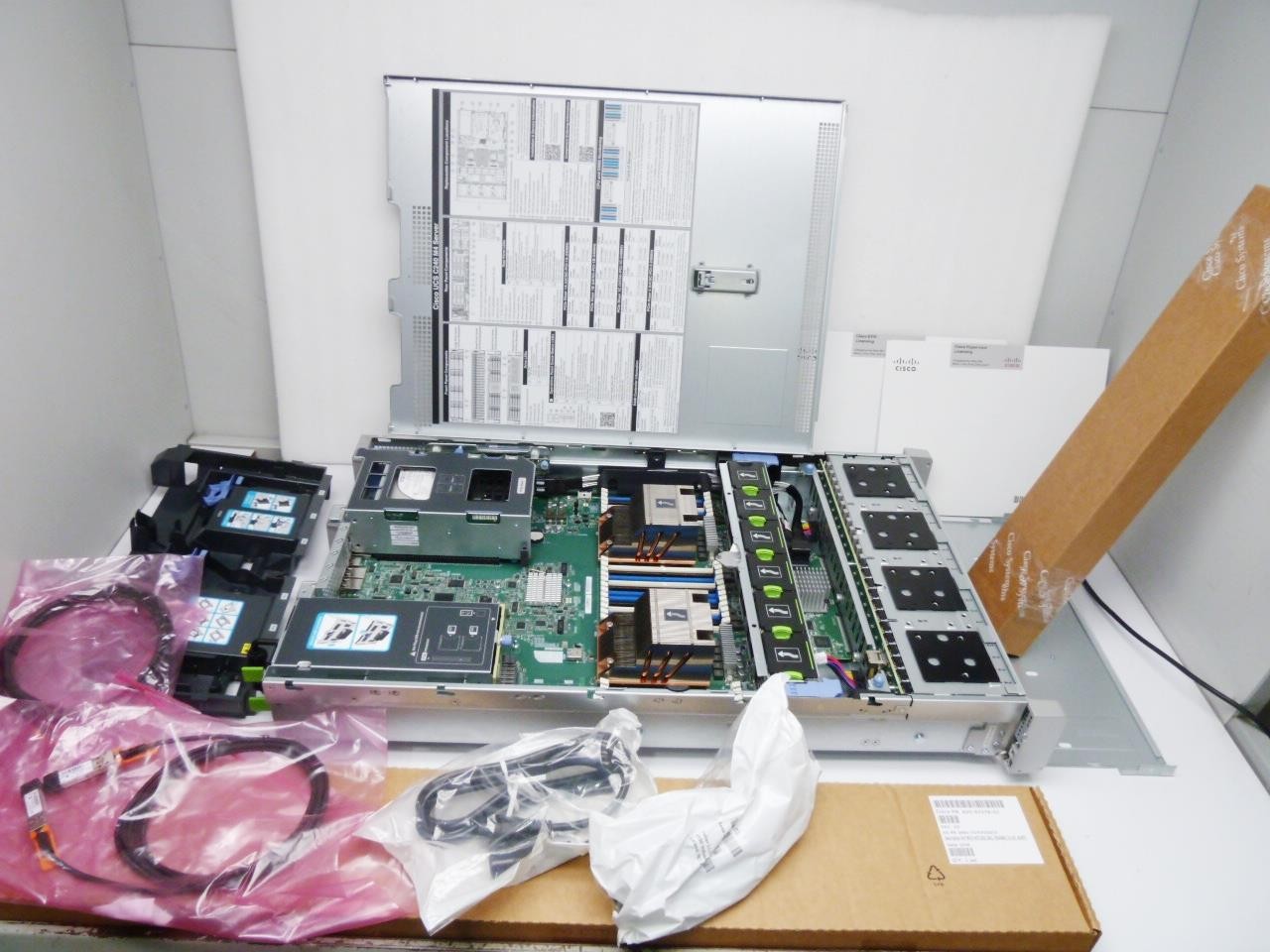 NEW CISCO HX240C-M4SX Hyperflex HX240C M4 Node w/ 13+ TB, CPU, Etc  | NEW